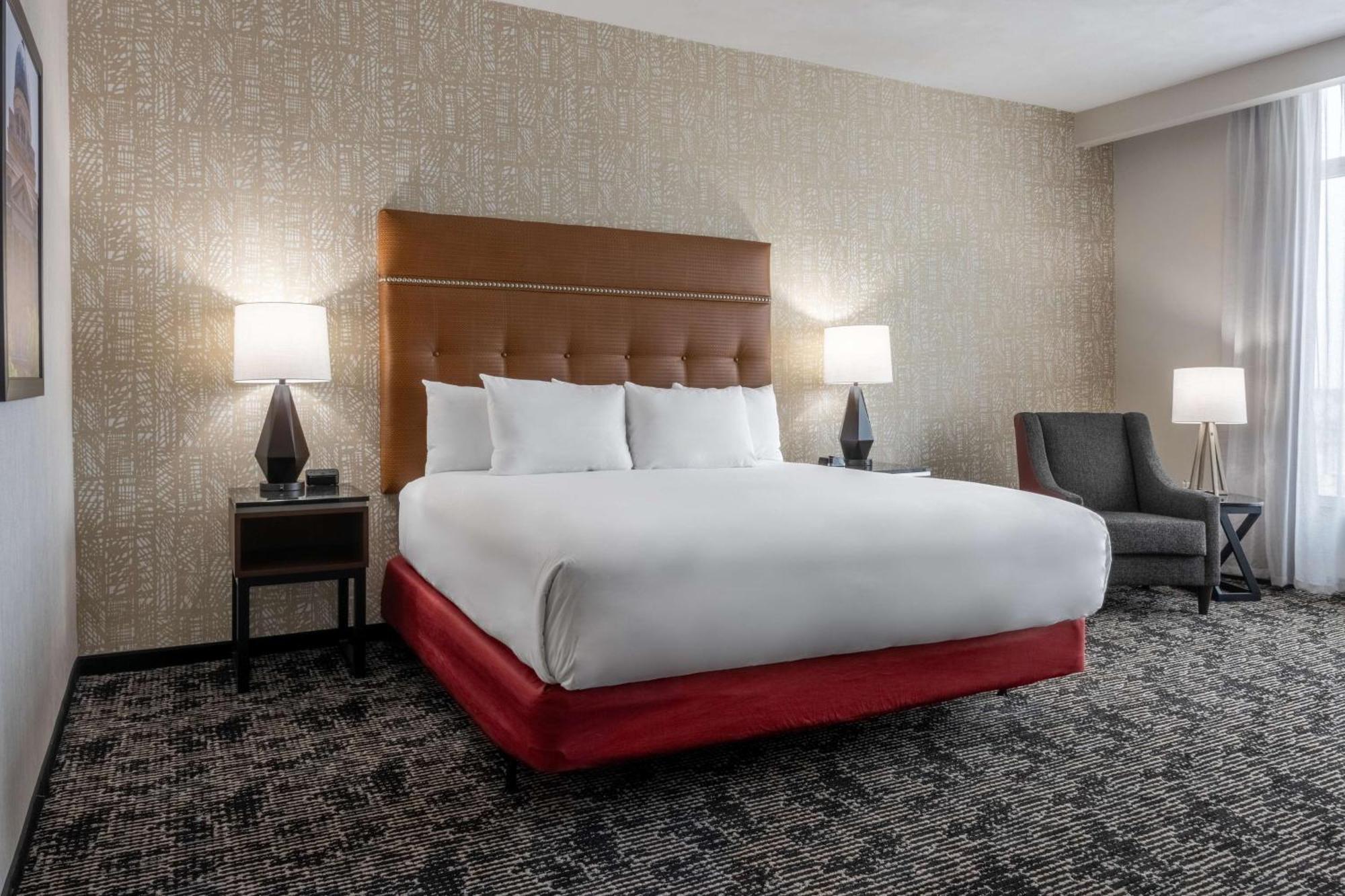 Drury Plaza Hotel College Station Exterior foto